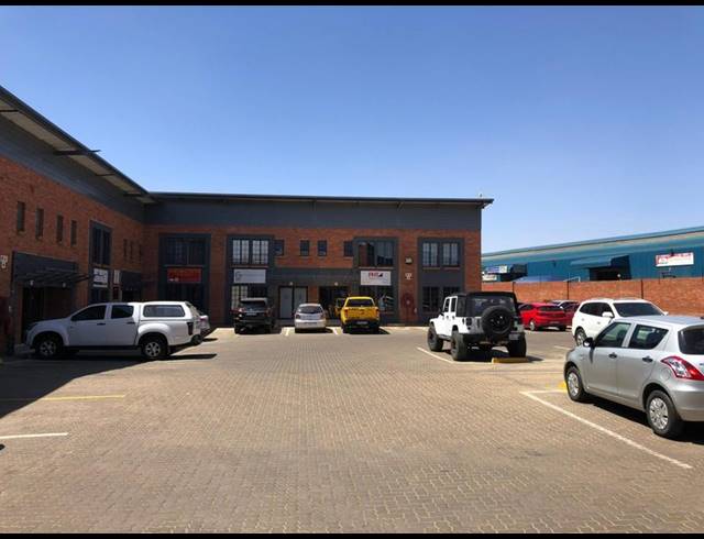 INDUSTRIAL PROPERTY TO RENT IN HENNOPSPARK